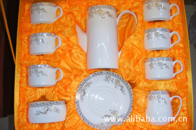 景德镇欣源陶瓷销售部 专业供应陶瓷茶具及青花瓷茶具批发